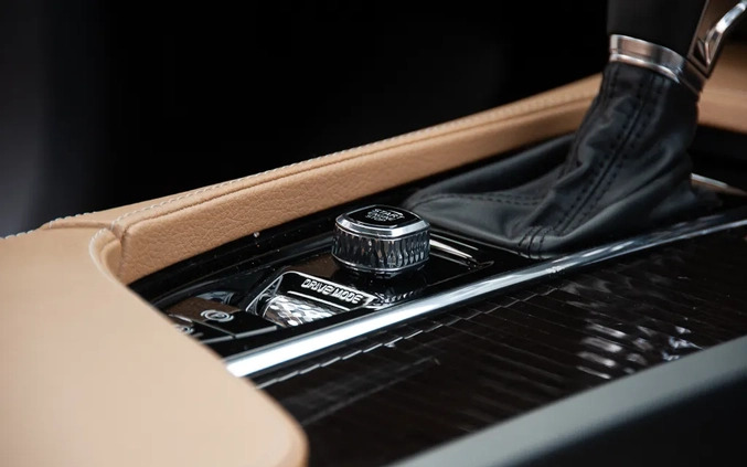 Volvo XC 90 cena 144900 przebieg: 97000, rok produkcji 2019 z Kozienice małe 781